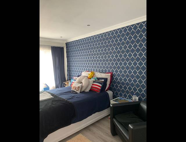 3 BEDROOM DUPLEX TO LET IN TOWNSEND ESTATE